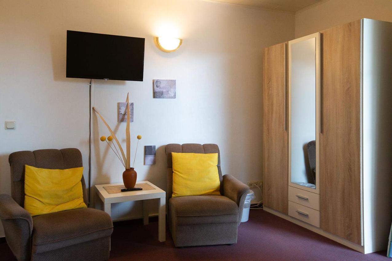 Hotel Dolgesheim Экстерьер фото