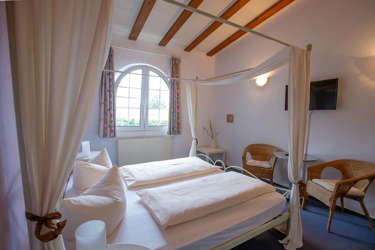 Hotel Dolgesheim Экстерьер фото